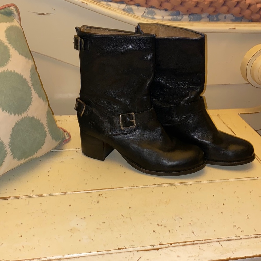 Frye boots, Like new!!